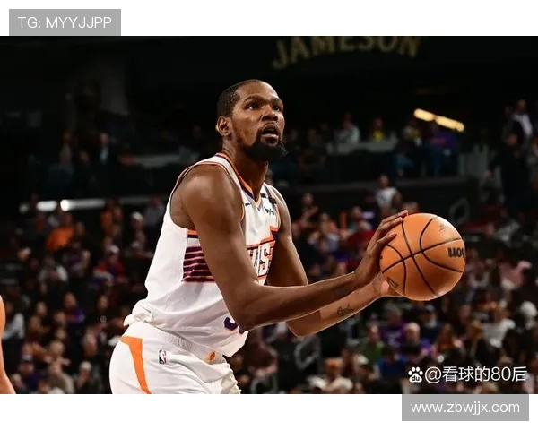 篮球梦想与坚持的力量 杜兰特与瑞恩·洛佩斯携手奋斗的故事