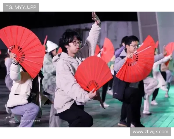 冠军之夜庆祝活动成城市新传统 引领节日文化新风尚 冠军之夜庆祝活动成城市新传统 引领节日文化新风尚